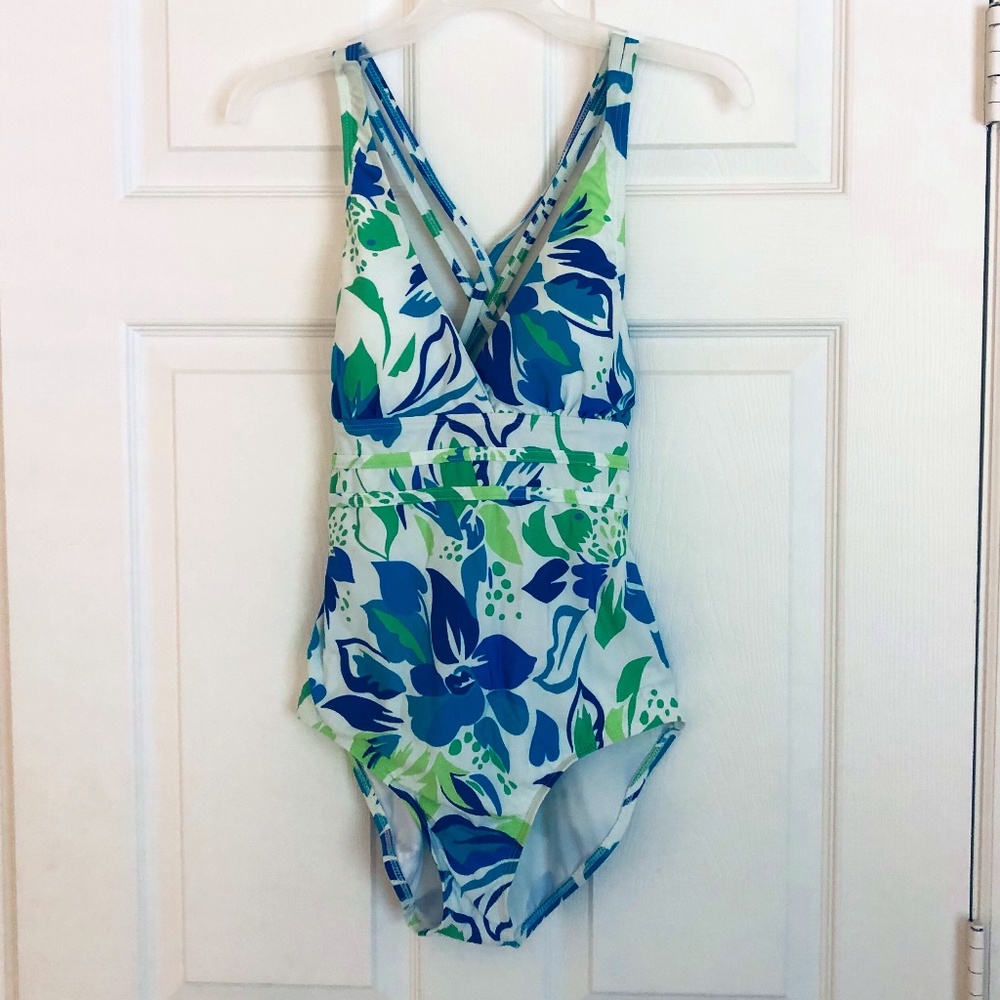 One piece bathing suit